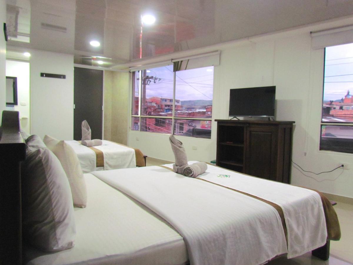 Hotel Colonial El Bosque Dorado Тунха Екстер'єр фото